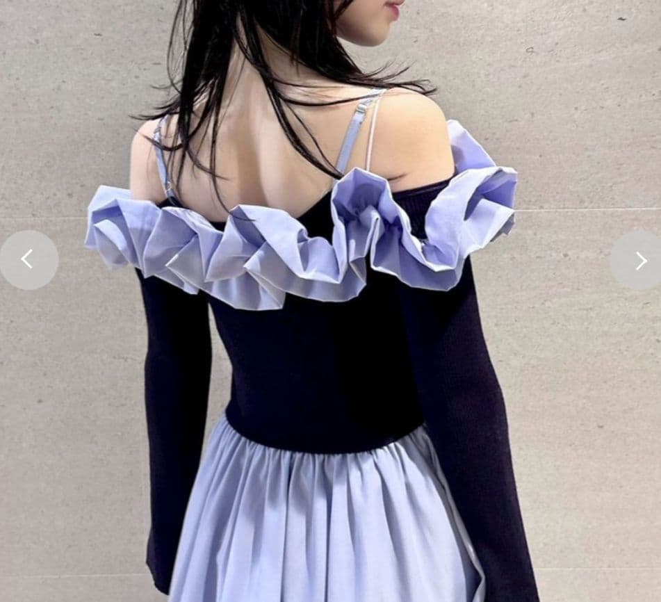 ＼美品❤︎3/2まで掲載／フリルカラーニットコンビワンピース リリーブラウン❤︎