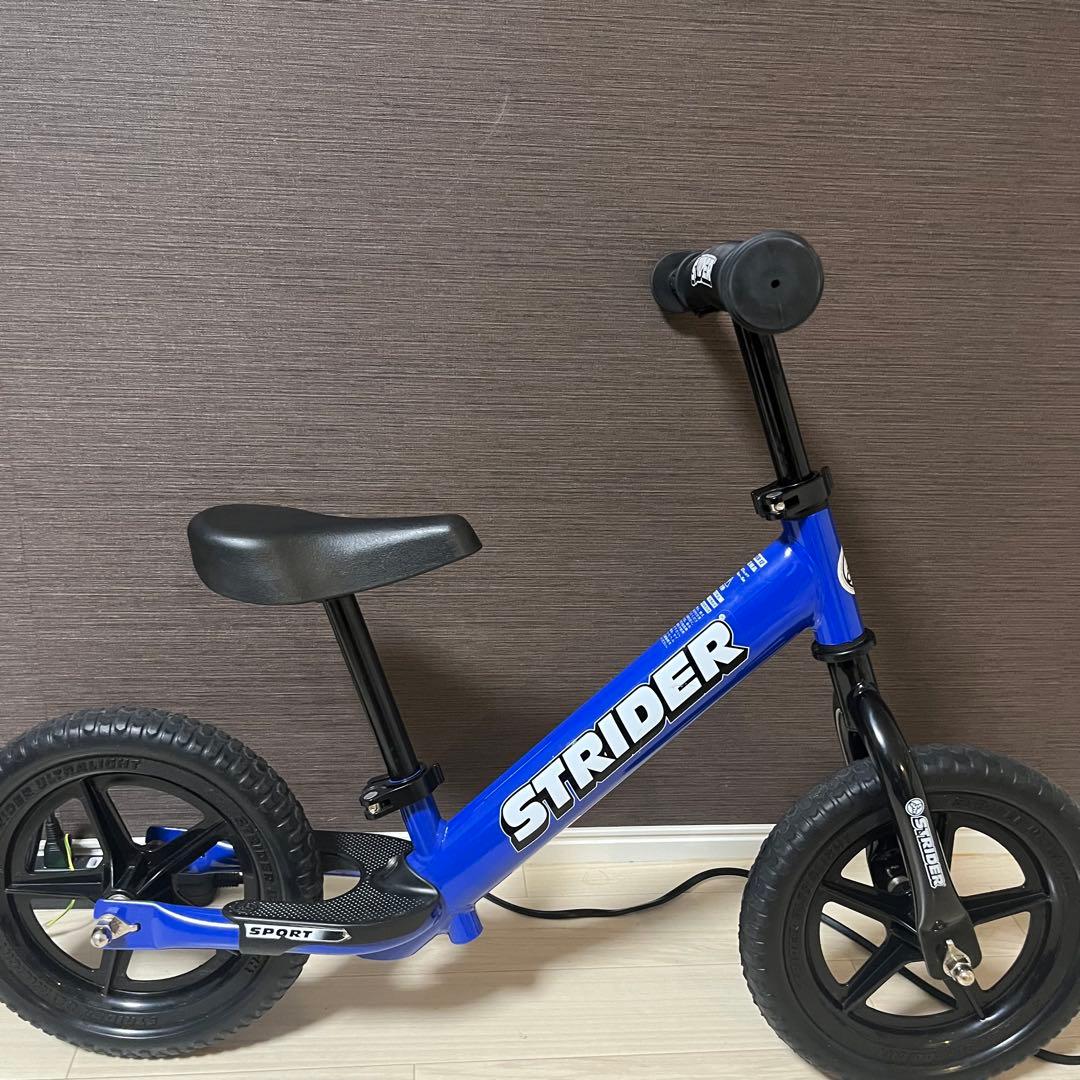 美品　STRIDER ストライダー　ブルー　12インチ　青　バランスバイク