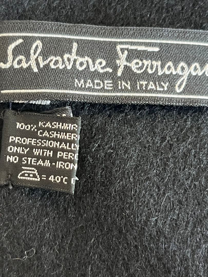 Salvatore Ferragamo ウールストール フリンジ付き