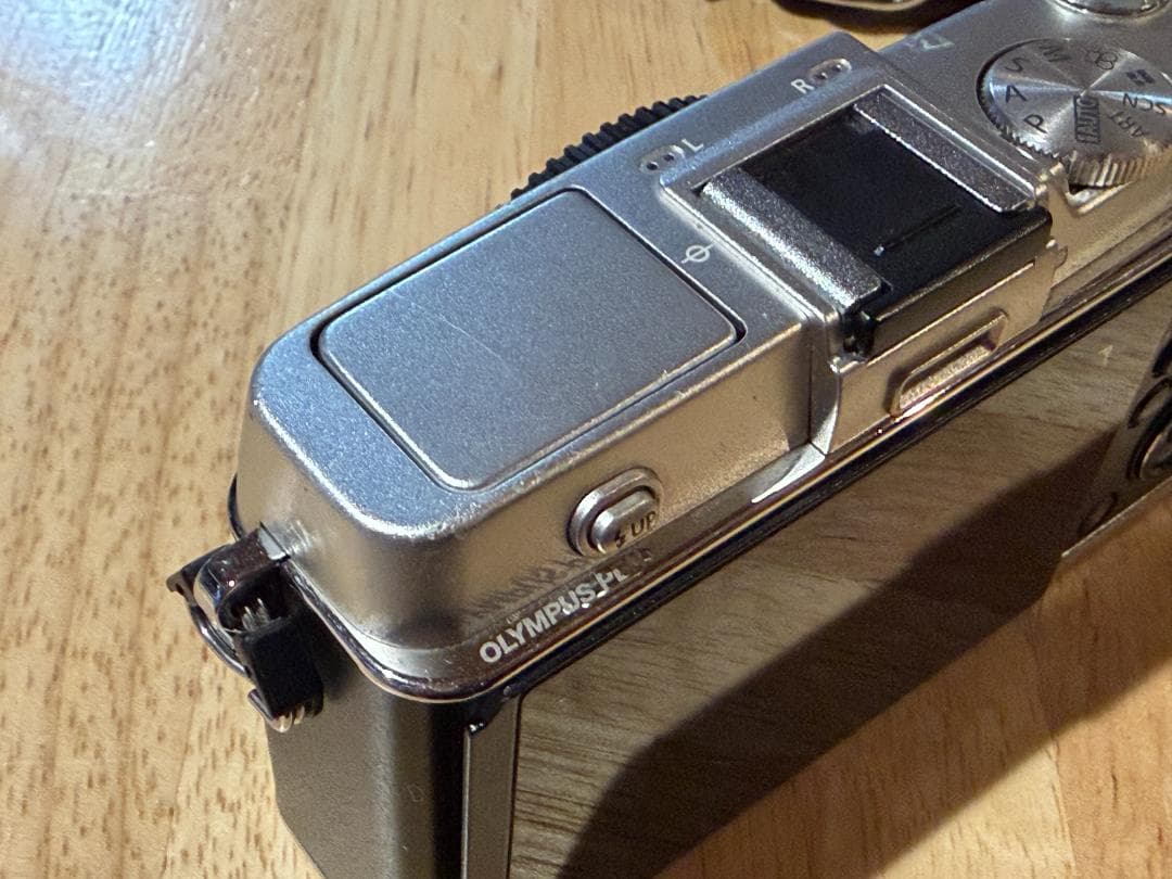 OLYMPUS PEN E-P5 カメラ