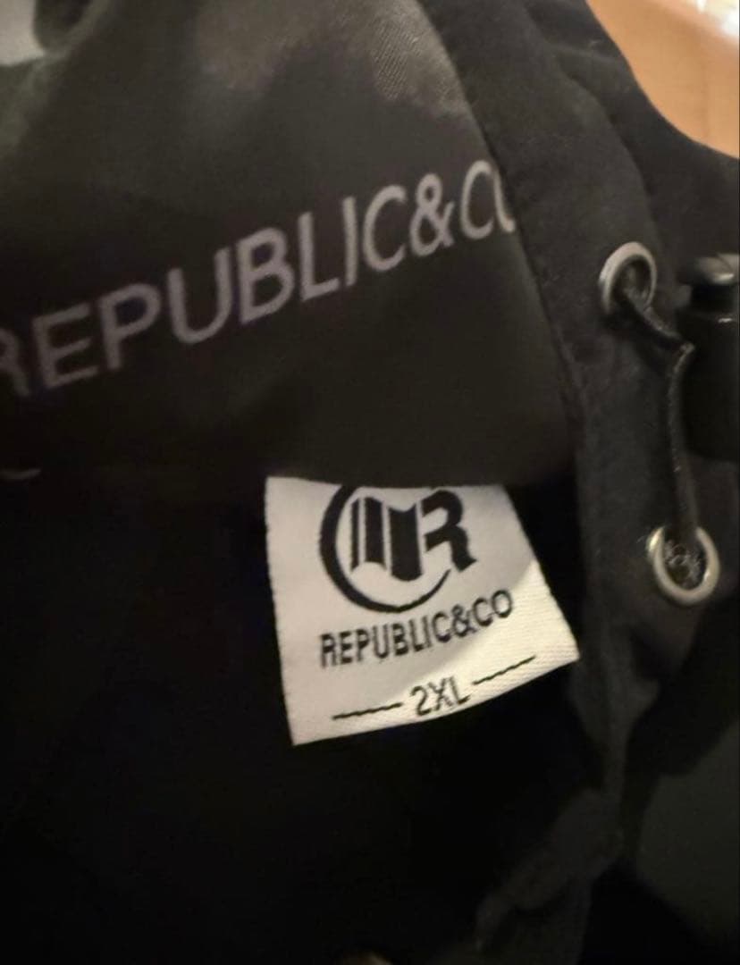republic スノボウェア NAUGHTY MOUNTAIN PARKA