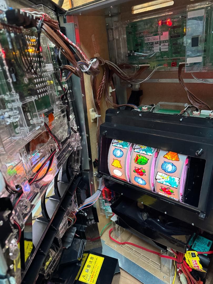 カ*イ様 【送料無料】 機動戦士ガンダムユニコーン 不要機付き 実機