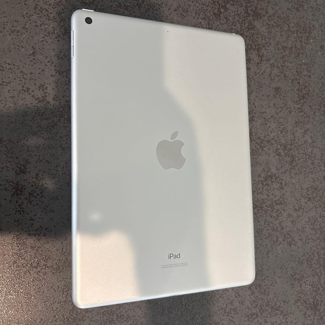【美品】Apple iPad (モデル A2197) シルバー代7世代