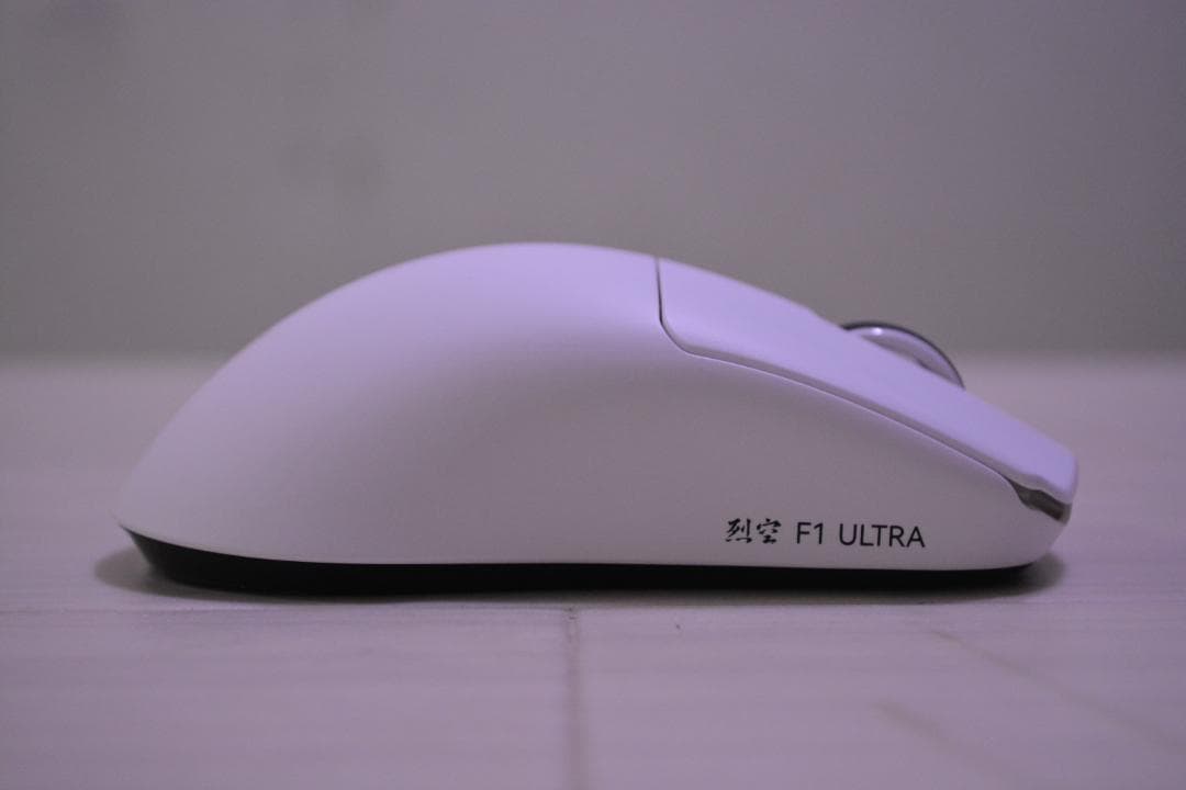 ATK Blazing Sky F1 ULTRA White 8Kドングル同梱