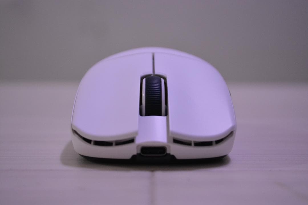 ATK Blazing Sky F1 ULTRA White 8Kドングル同梱