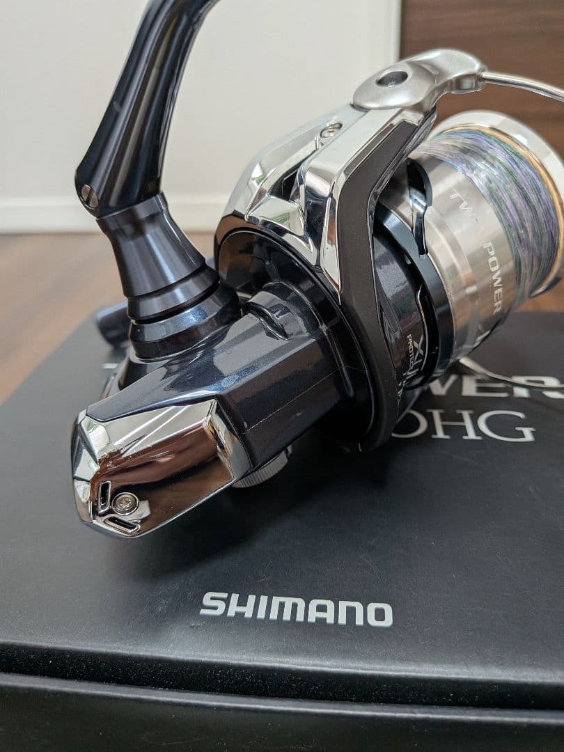 高岡シマノ　21ツインパワーSW 8000PG(箱はHG)