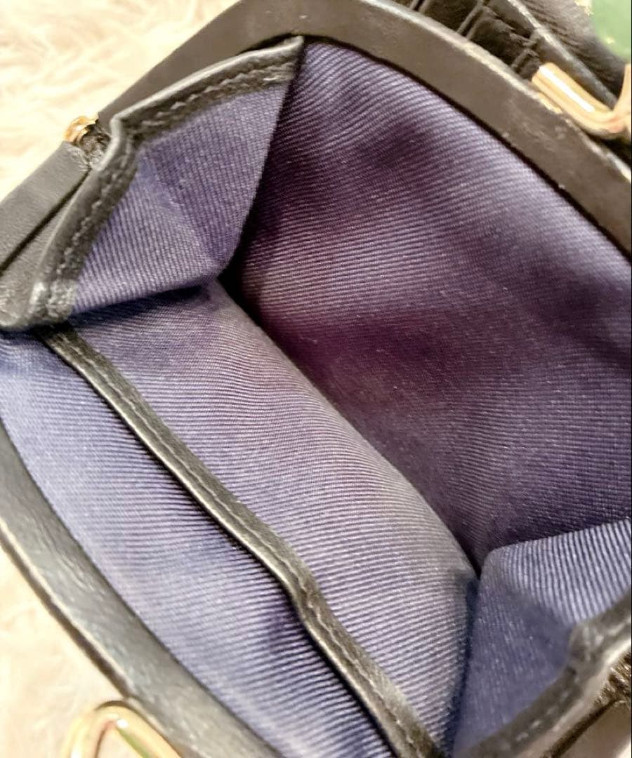 【美品】perche ジェムストーン　がま口　二つ折り財布 ブラックドット