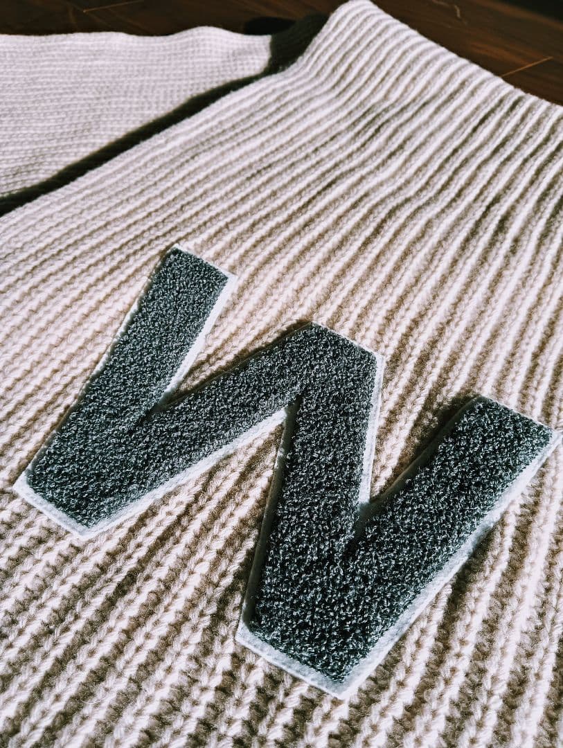 CATSページ　MaxMara W刺繍ニットマフラー 　新品未使用