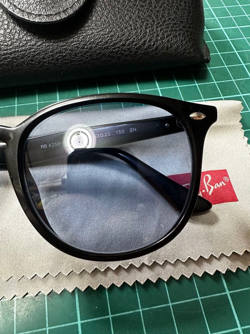 レイバン　rb4259-f 601/80
