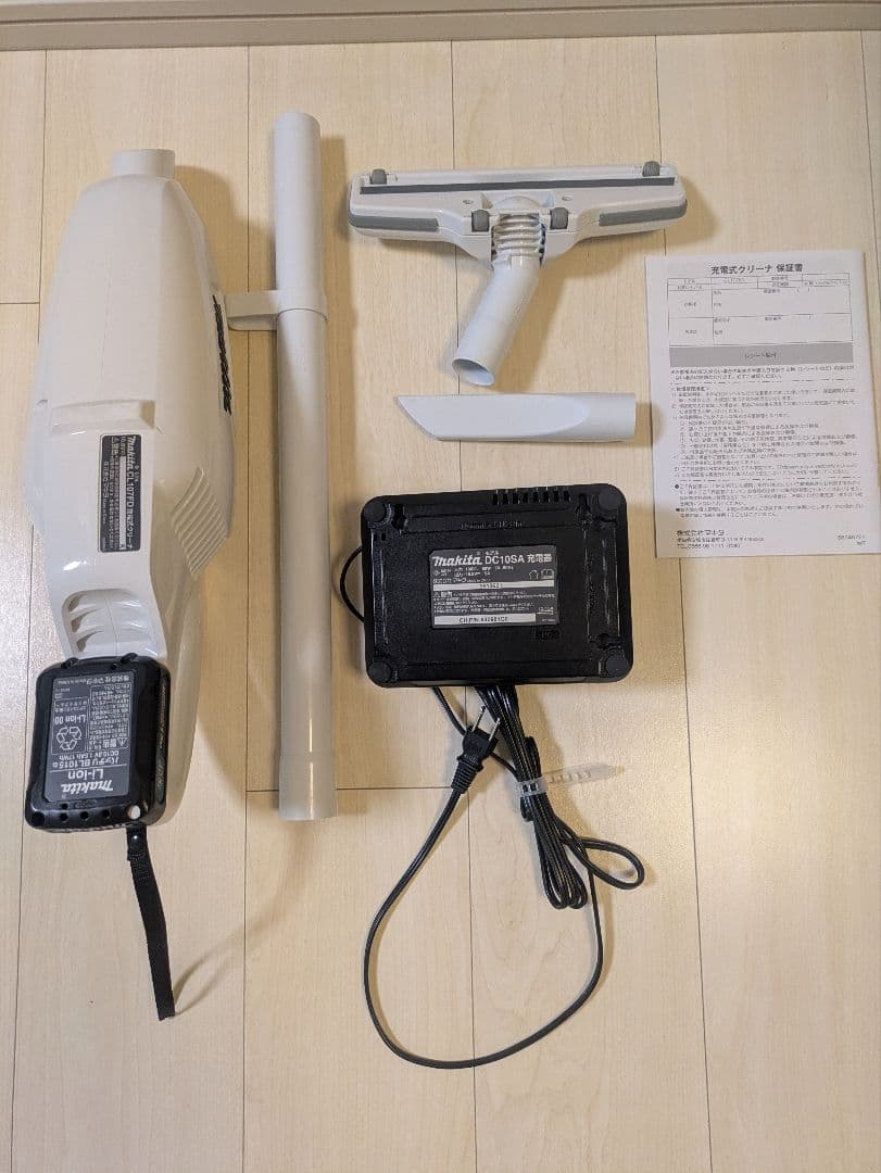 マキタMakita コードレス掃除機 CL107FD