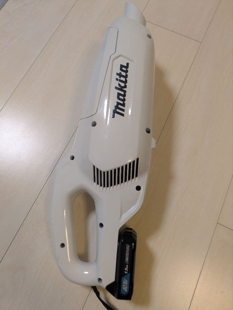 マキタMakita コードレス掃除機 CL107FD