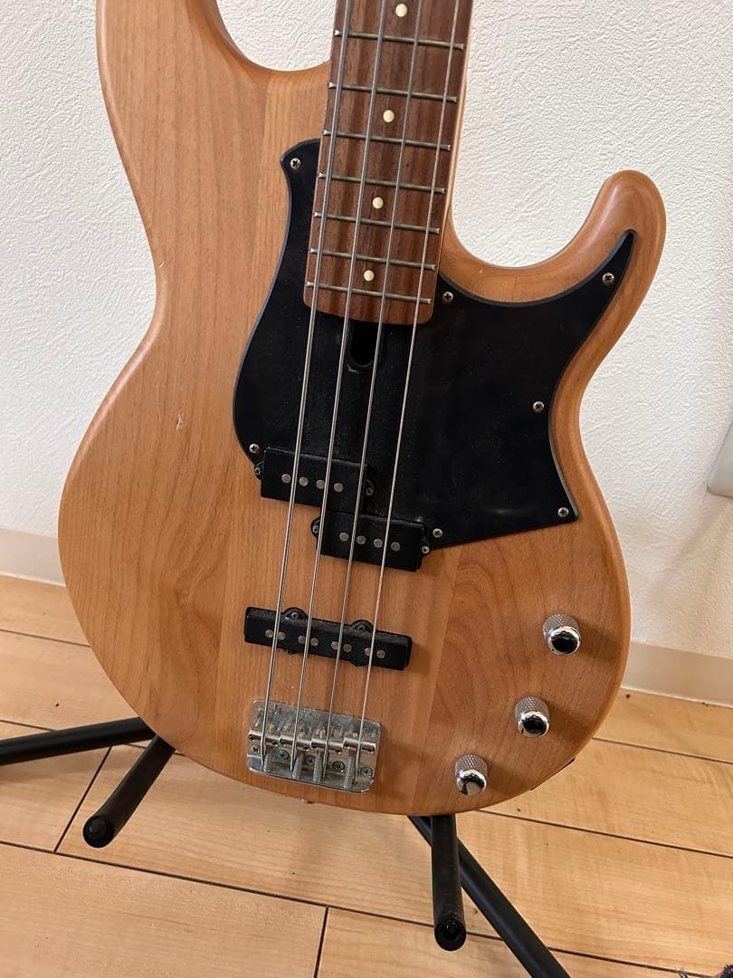 YAMAHA BB234 エレキベース ソフトケース、ストラップ付き