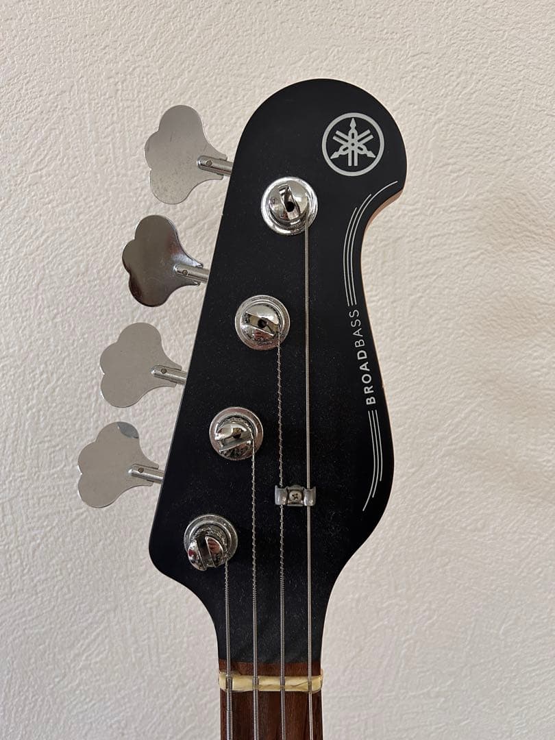 YAMAHA BB234 エレキベース ソフトケース、ストラップ付き