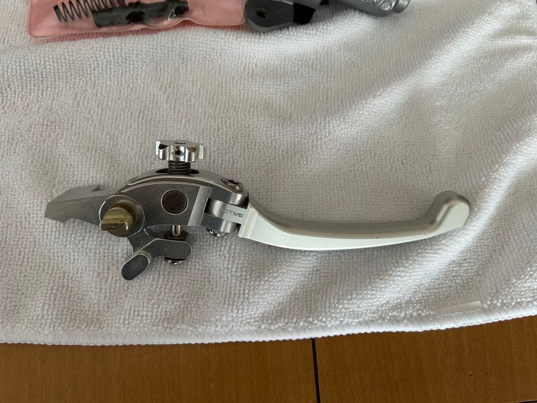 ブレーキマスターシリンダー　ニッシン　レバーアクティブ
