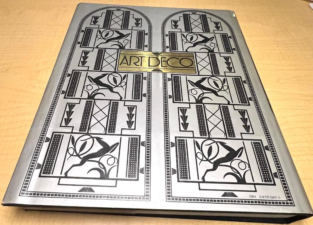 アート・デザイン・音楽 ART DECO Victor Arwas