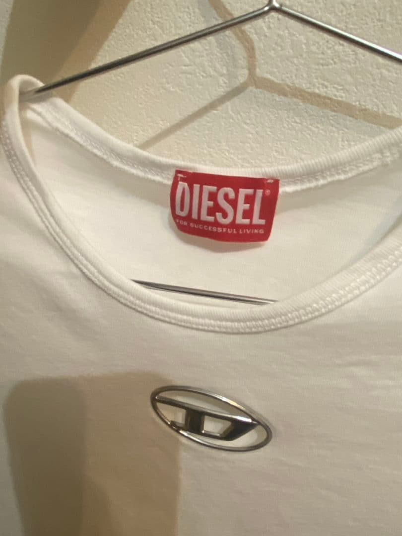 DIESEL メタリックロゴ Tシャツ ホワイト