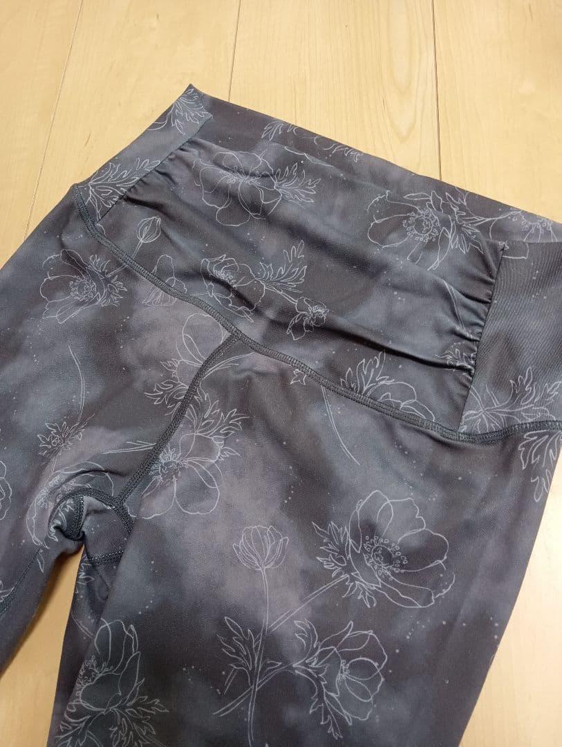SUKALAセパレートタンクトップ&レギンスLサイズ☆ヨガウェアLAVAスカーラ
