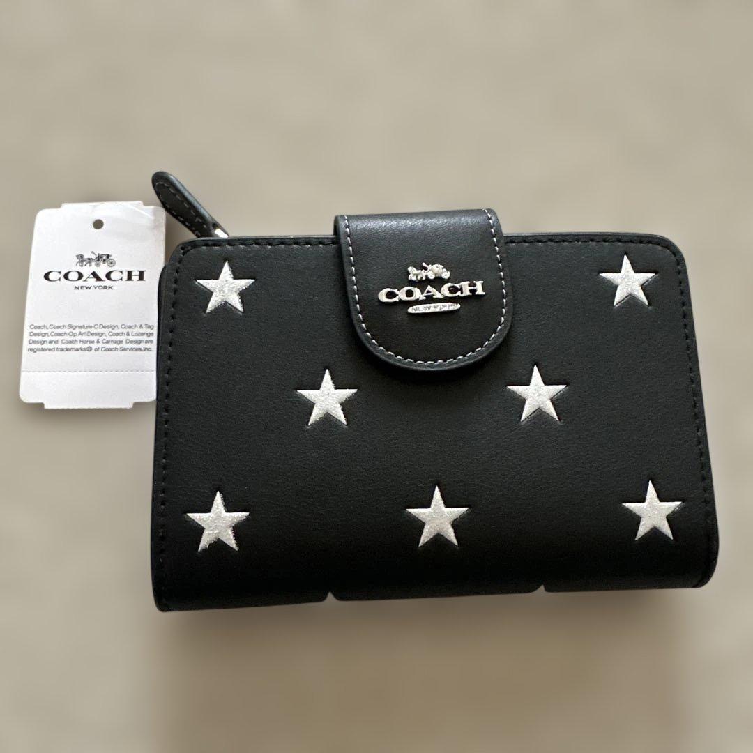 ★新品タグ付★ COACH 二つ折り財布 ブラック 星柄