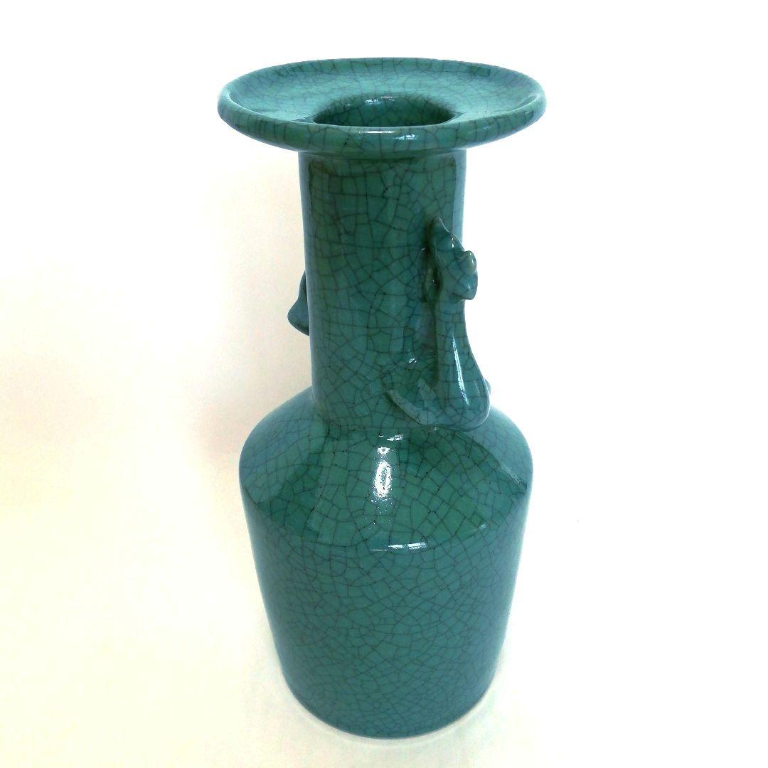 砧青磁　耳付き砧花入　(花瓶)