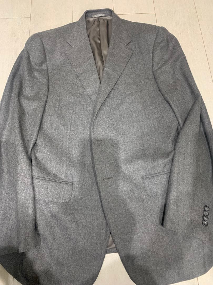 CORNELIANI コルネリアーニITALY スーツ　52 USED