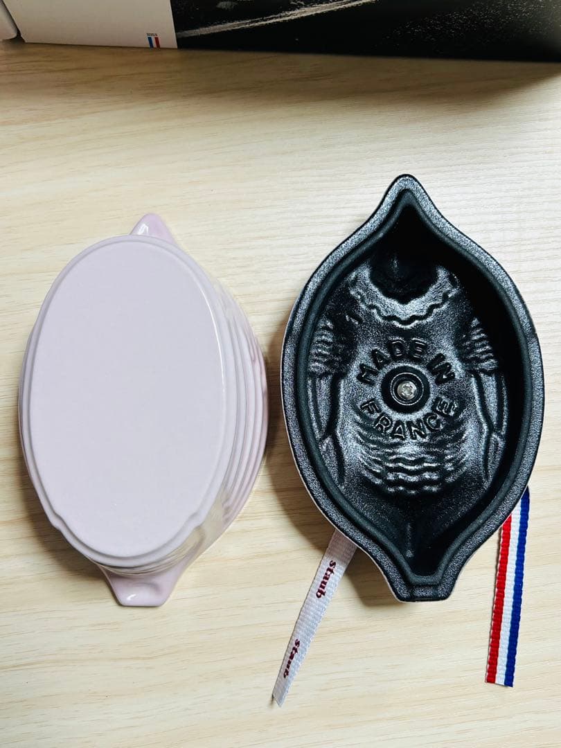ストウブ スモール チキン ココット ソルベローズ　STAUB