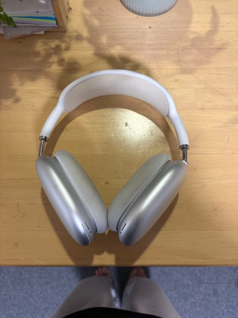 AirPods本体 ホワイト シルバー オーバーイヤー型