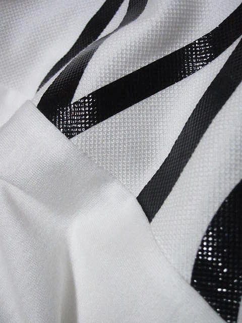 連休特価 モンクレール Tシャツ・カットソー ラバーロゴ＆大ロゴ バック切替L超