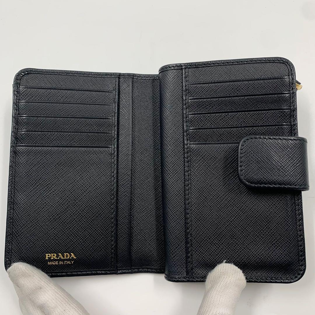 【✨極美品✨】プラダ 二つ折り財布 三角ロゴ サフィアーノレザー ブラック