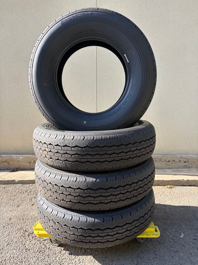【2025年製】新車外し・ハイエース・BRIDGESTONE