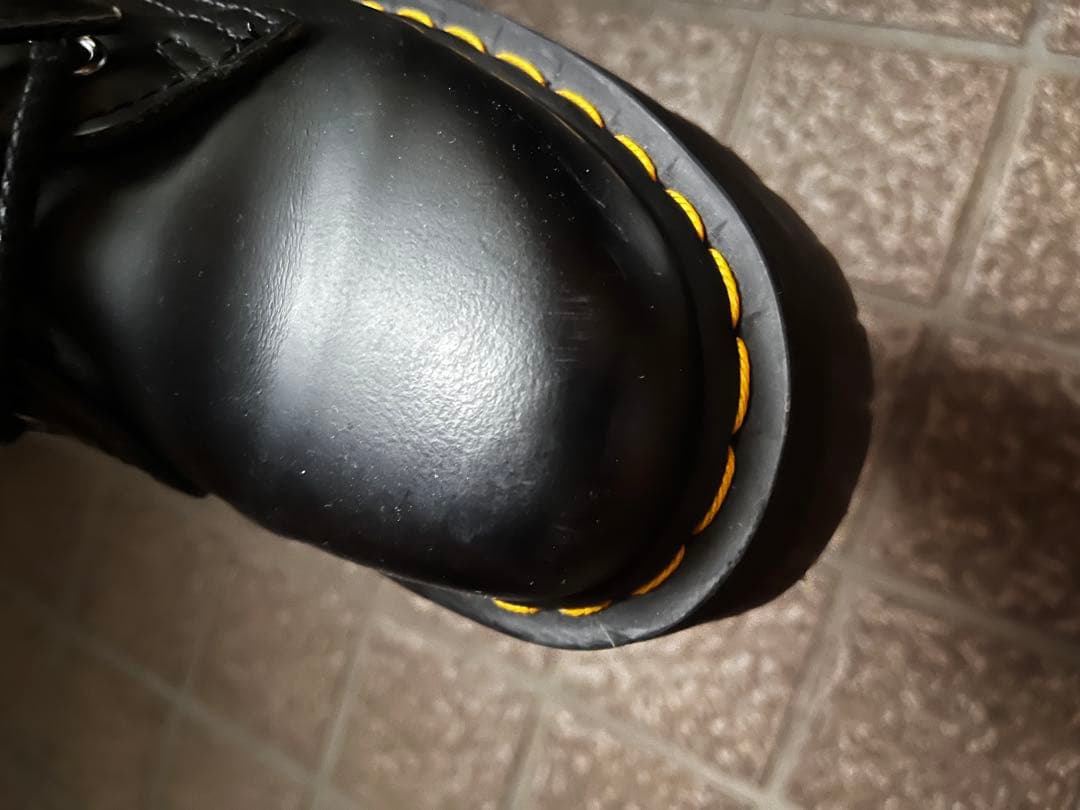 Dr. Martens 厚底ブラックブーツ