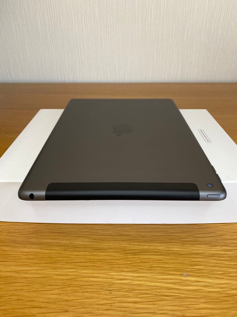 【美品】iPad 第7世代 電池容量99% iPad本体　タブレット　良好状態