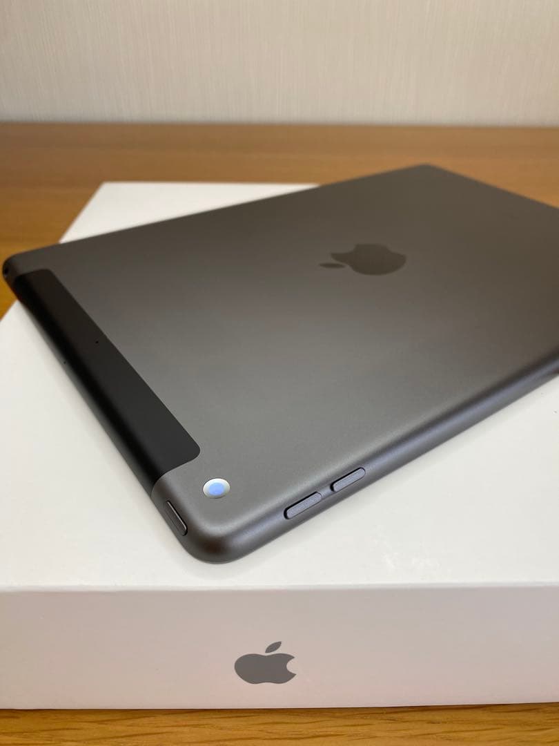 【美品】iPad 第7世代 電池容量99% iPad本体　タブレット　良好状態