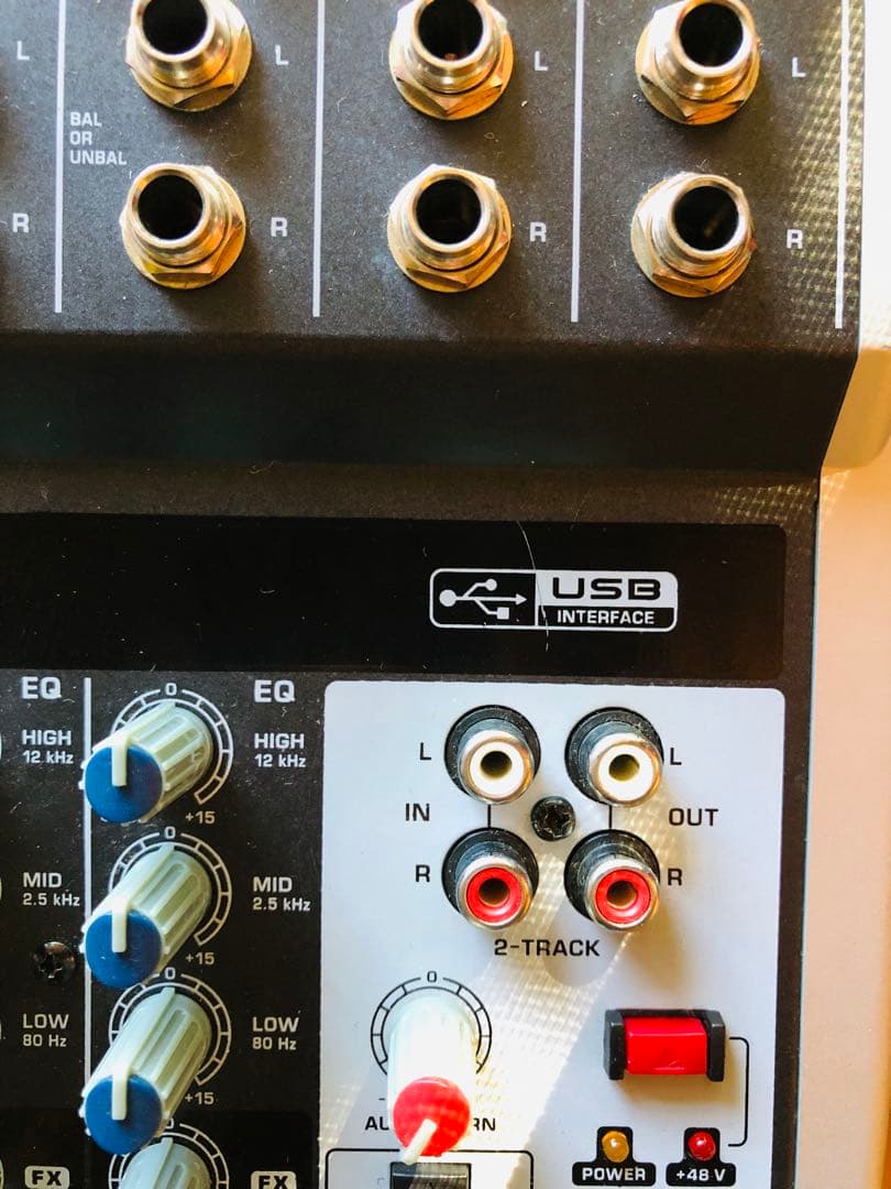Behringer XENYX Q802USB アナログミキサー