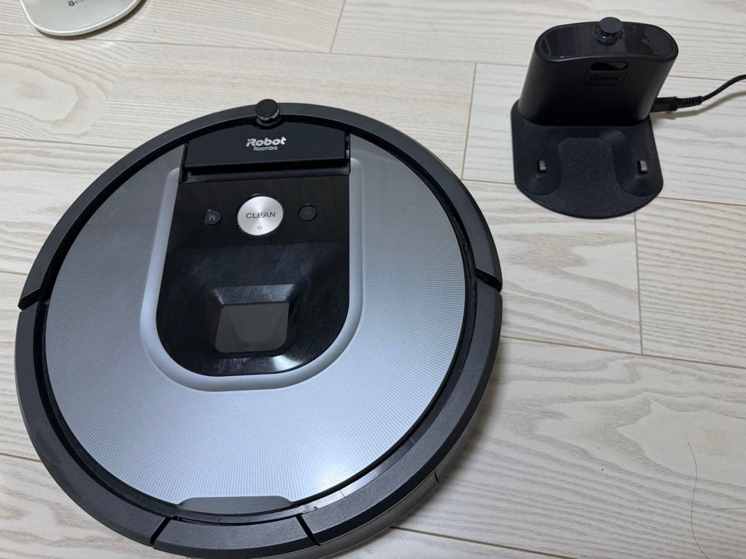 美品　Roomba960 ロボット掃除機本体 充電ドック付き