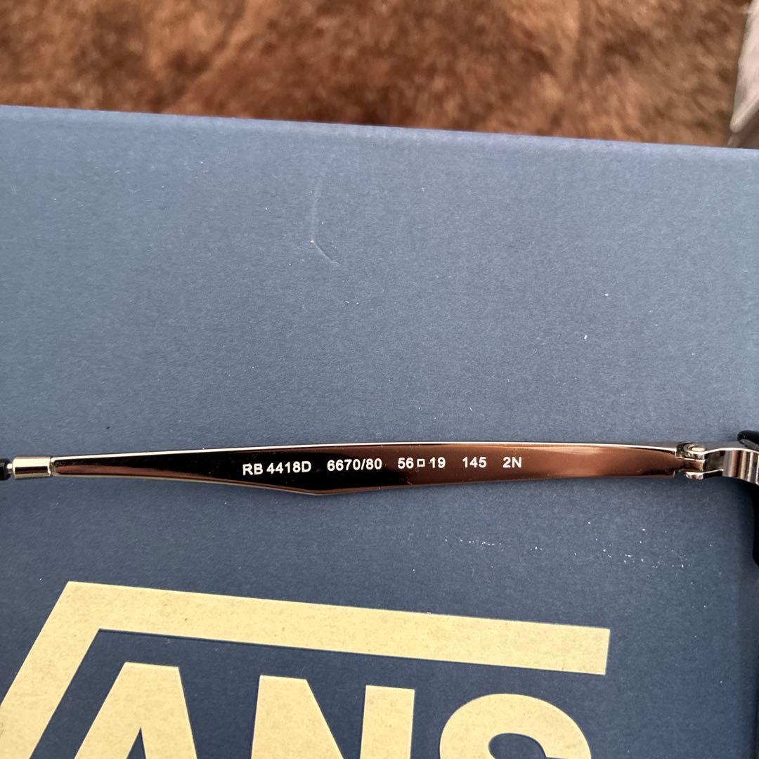 Ray-Ban ORB4418D ブラックシルバーサングラス