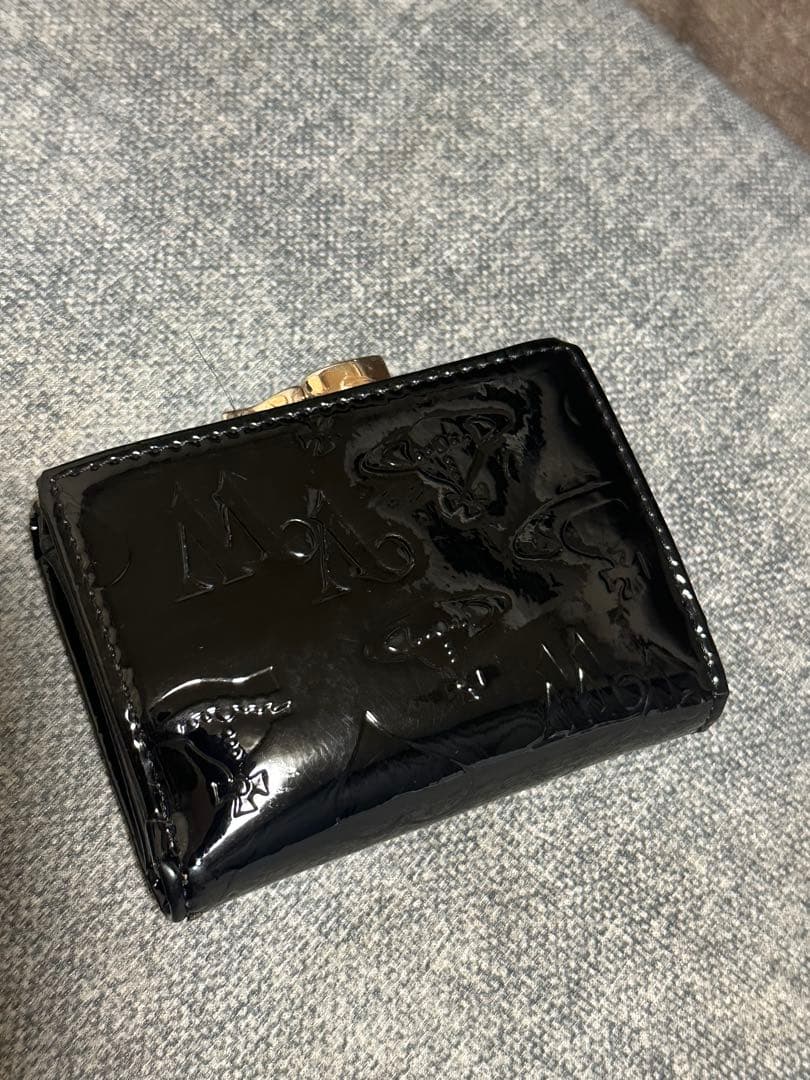 Vivienne Westwood エナメル ブラック 三つ折り財布