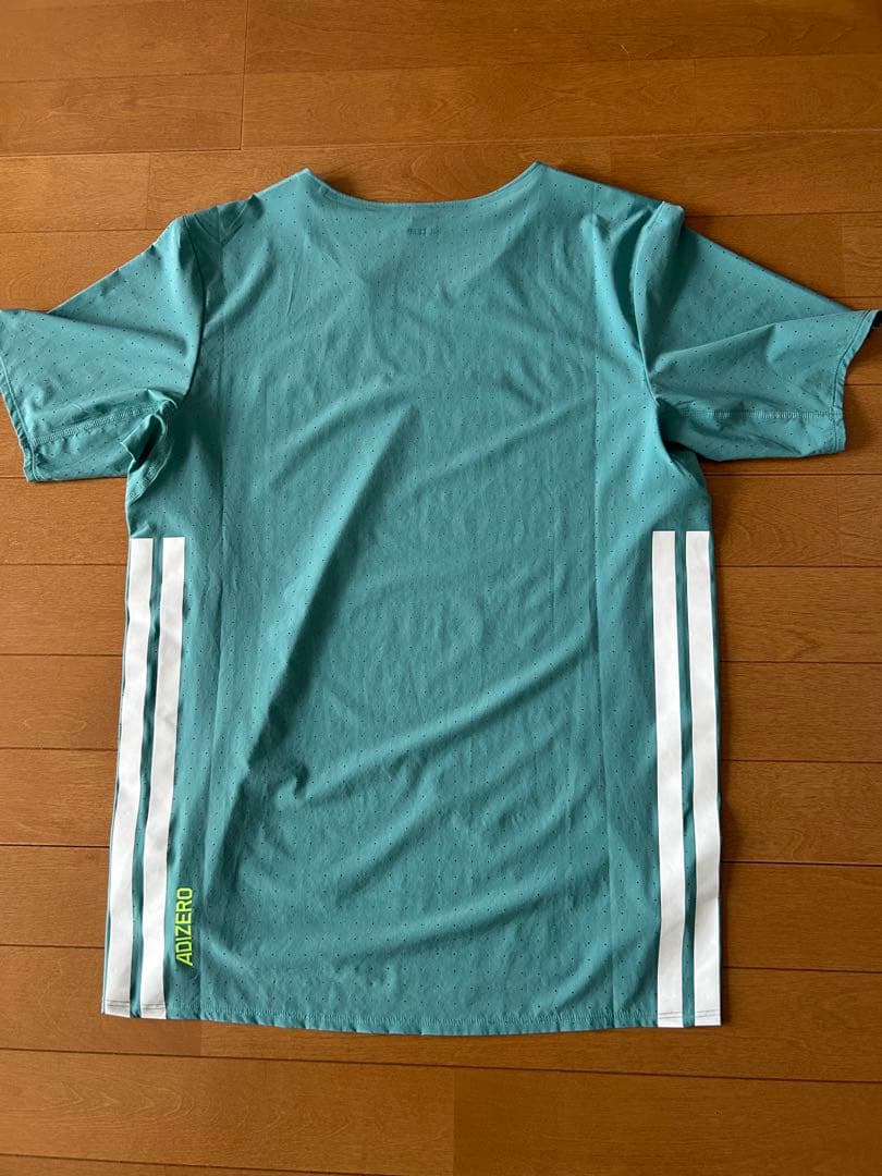 アディダス　アディゼロ ランニングTシャツ　2025年モデル