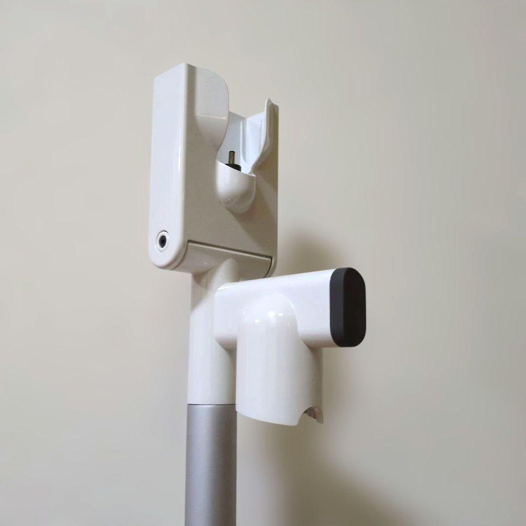 【美品】ダイソン digital slim sv18 スタンド付 分解洗浄済み