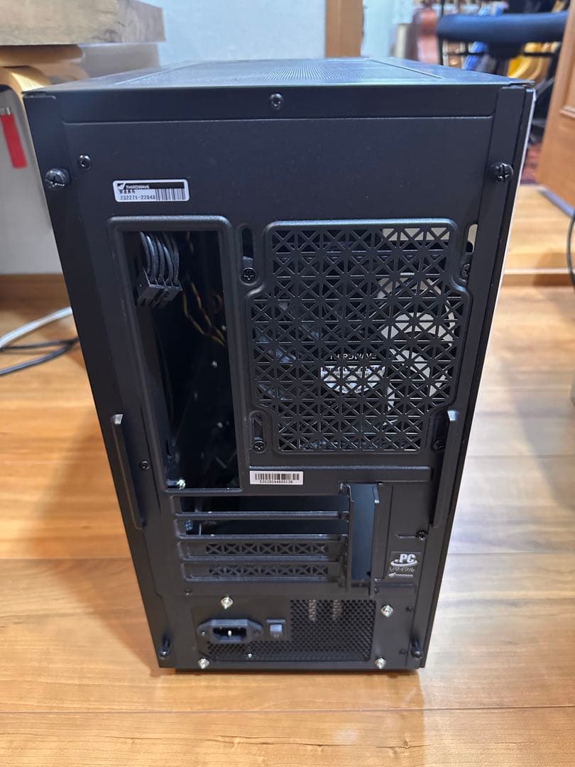 ミニタワーPCケース 750w 80PlusGOLD PC電源付き