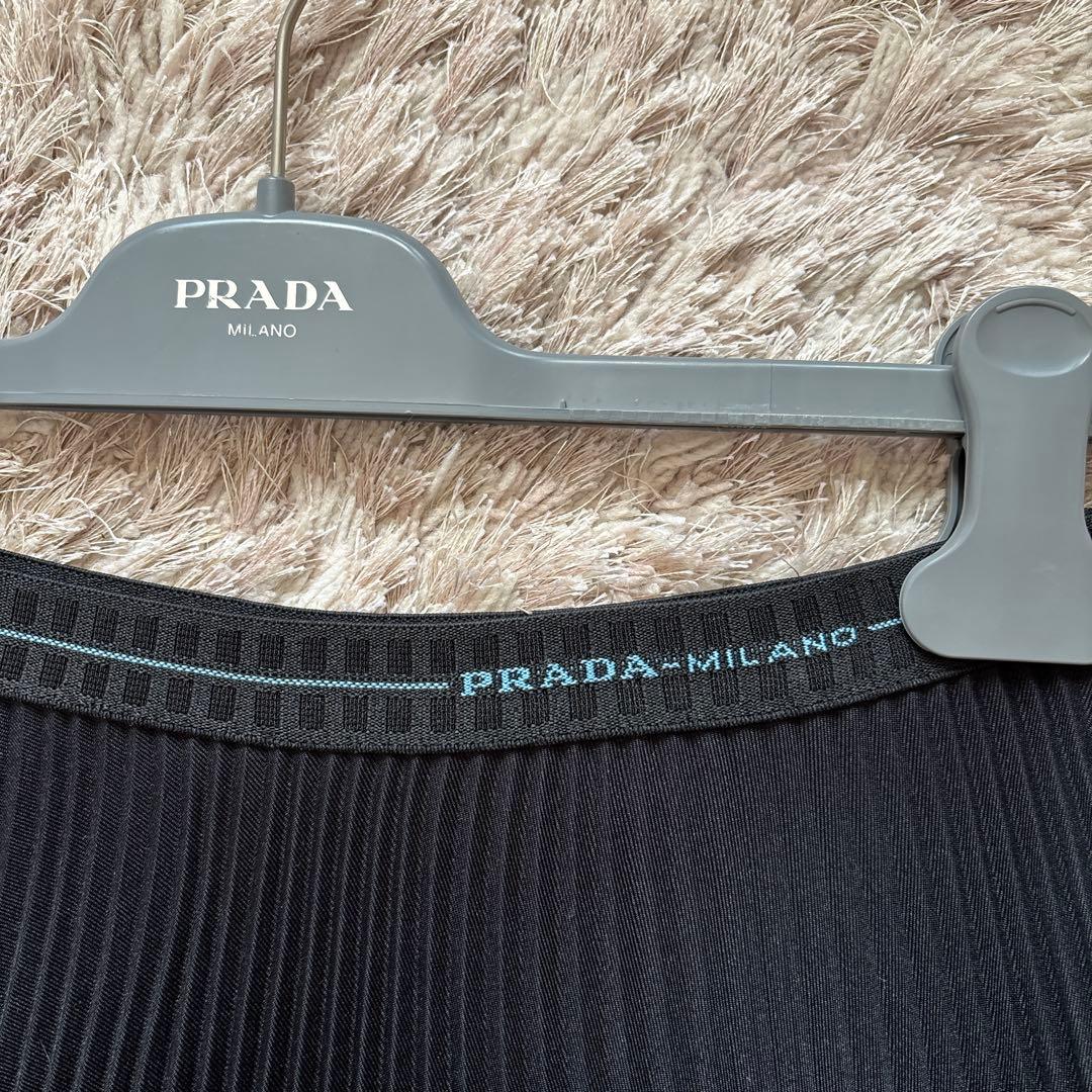 美品♡PRADA ブラック プリーツスカート 36プラダ