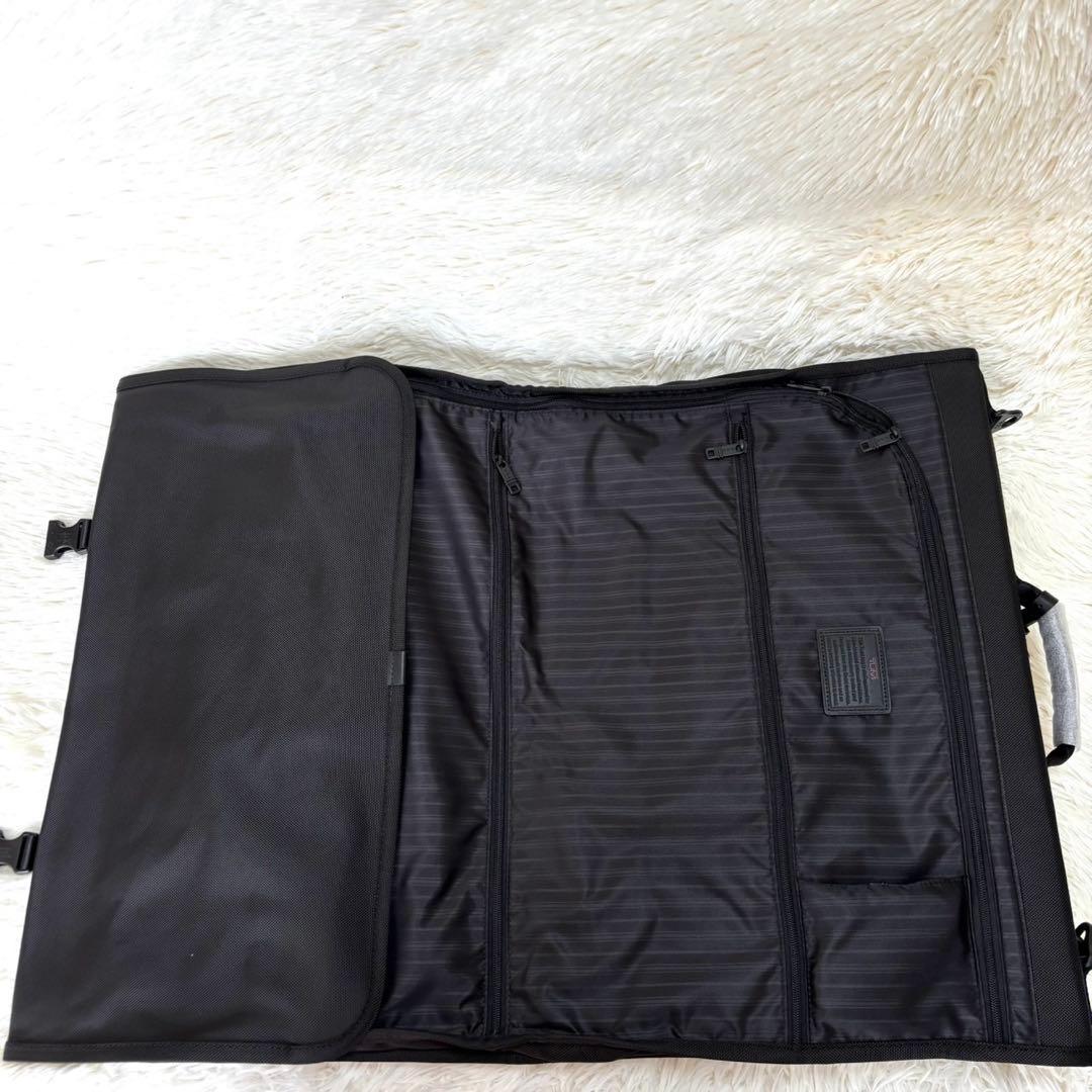 【新品】TUMI トライ フォールド ガーメントケース 22133DH　ブラック