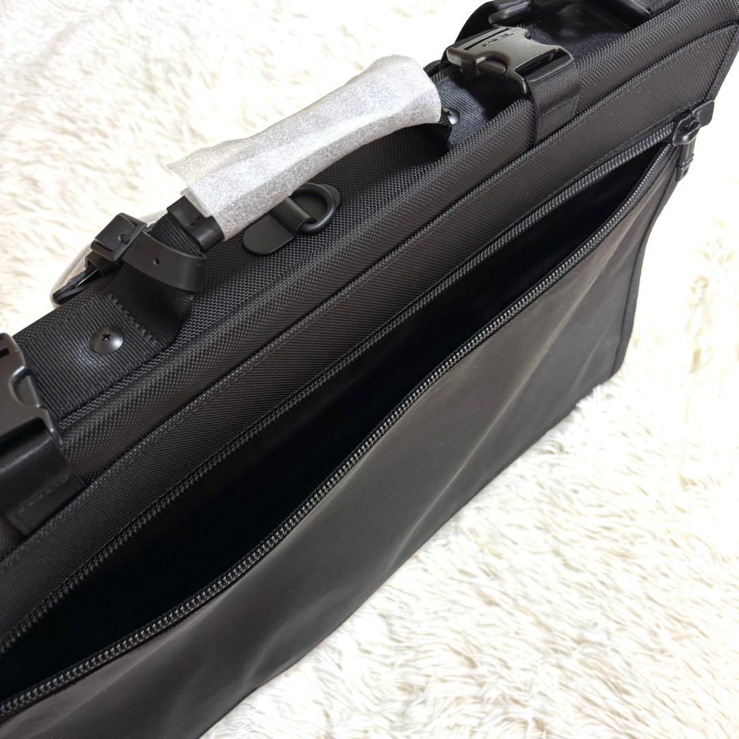 【新品】TUMI トライ フォールド ガーメントケース 22133DH　ブラック