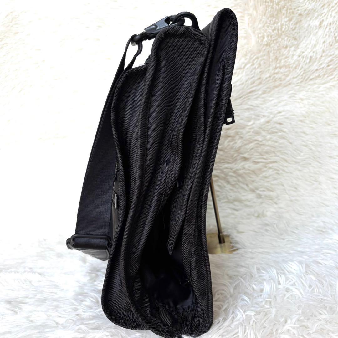 【新品】TUMI トライ フォールド ガーメントケース 22133DH　ブラック
