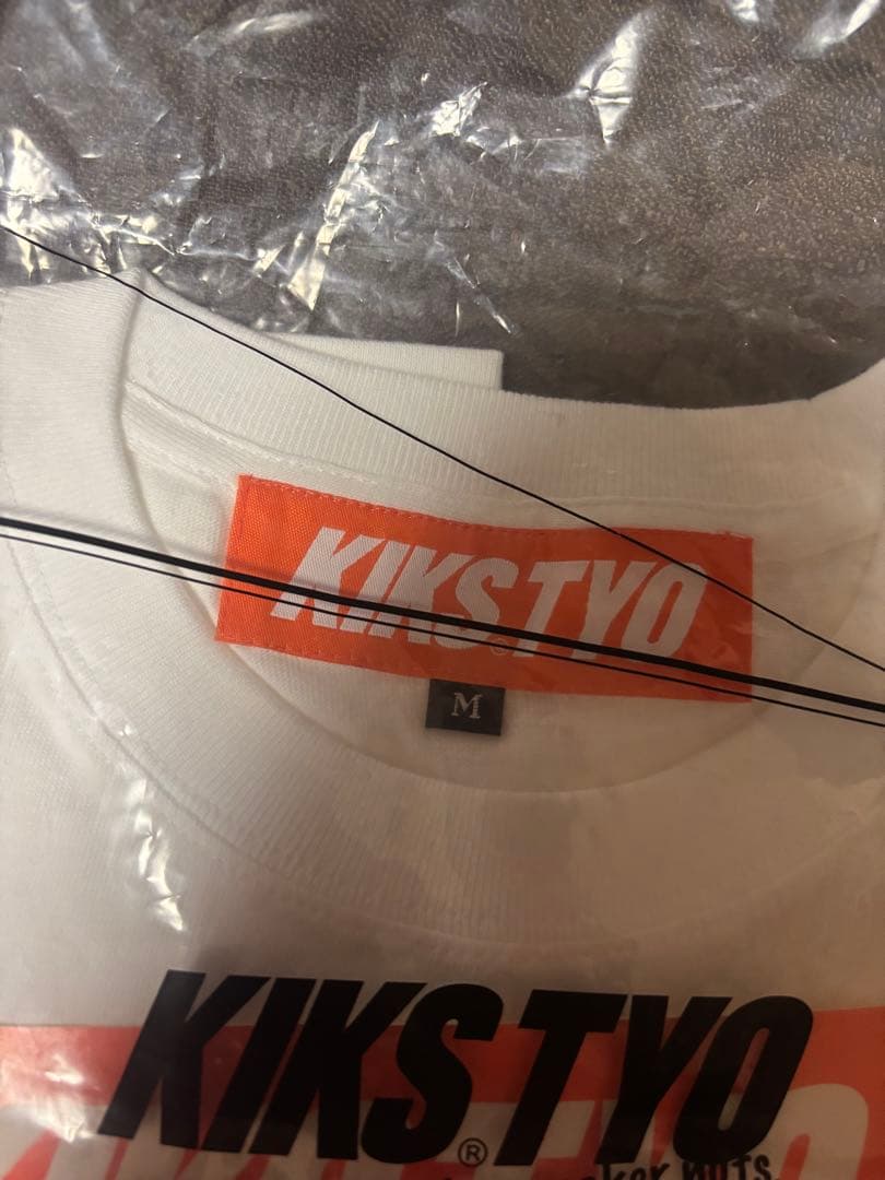 KIKSTYO×榎原依那× 週間プレイボーイ　新品TシャツM 白