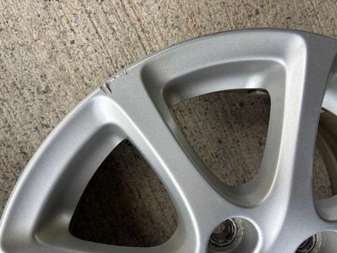 【処分】Mazda デミオ14インチ純正アルミ