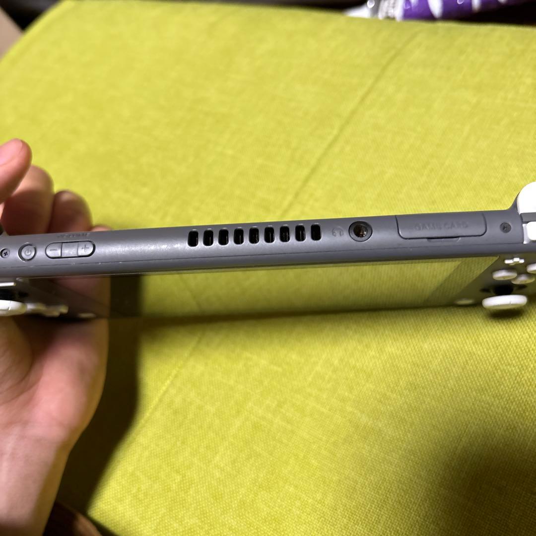 任天堂　Nintendo Switch lite