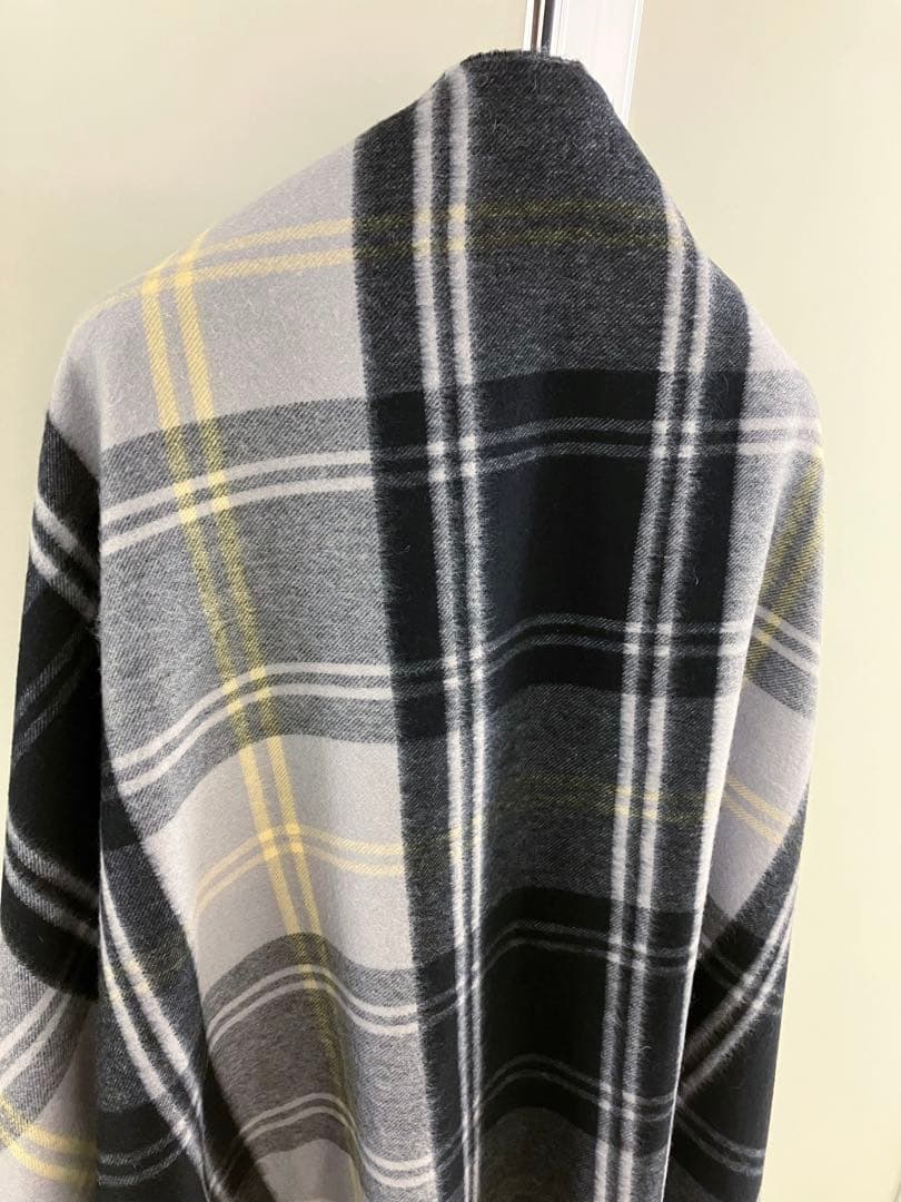 〓JOHNSTONS OF ELGIN〓グレー×黒 カシミヤ 大判ストール