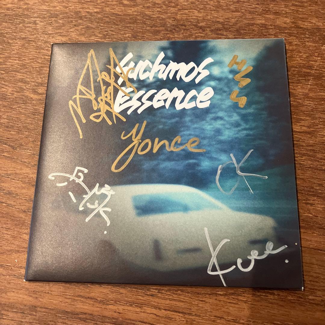 ぞ*え様 サイン入り　Suchmos Essence