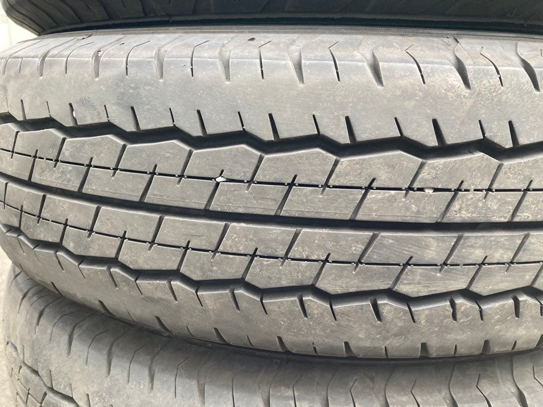 DUNLOP 195/80R15 25年製 夏タイヤ 【南-165 ②】