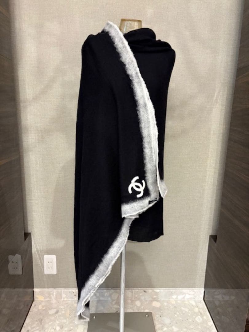 CHANEL ココマーク大判ストール